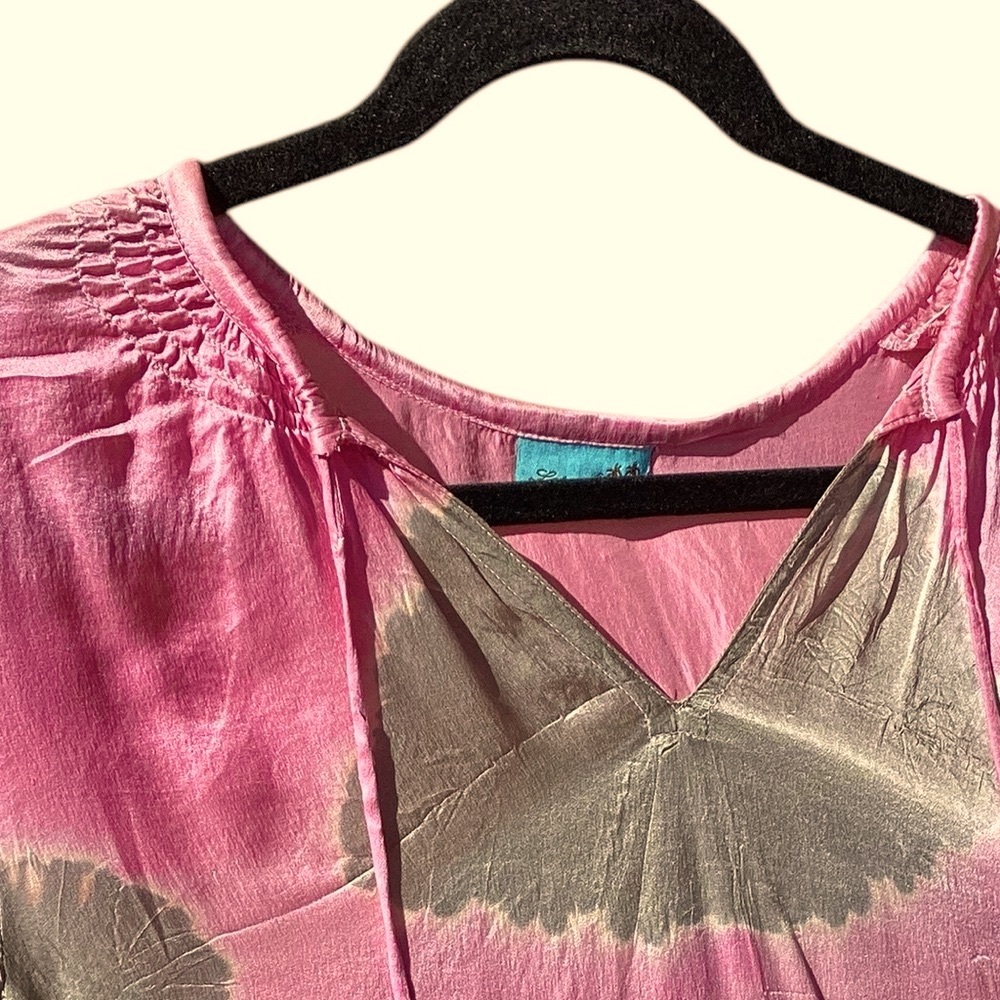 Letarte Hawaii silk coverup in pink and gray - Picture 7 of 9